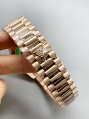 Rolex Day-Date 40 Rose Gold Chocolate Baguette Diamond Dial 228235(1;1 Super Clone) - Image 8