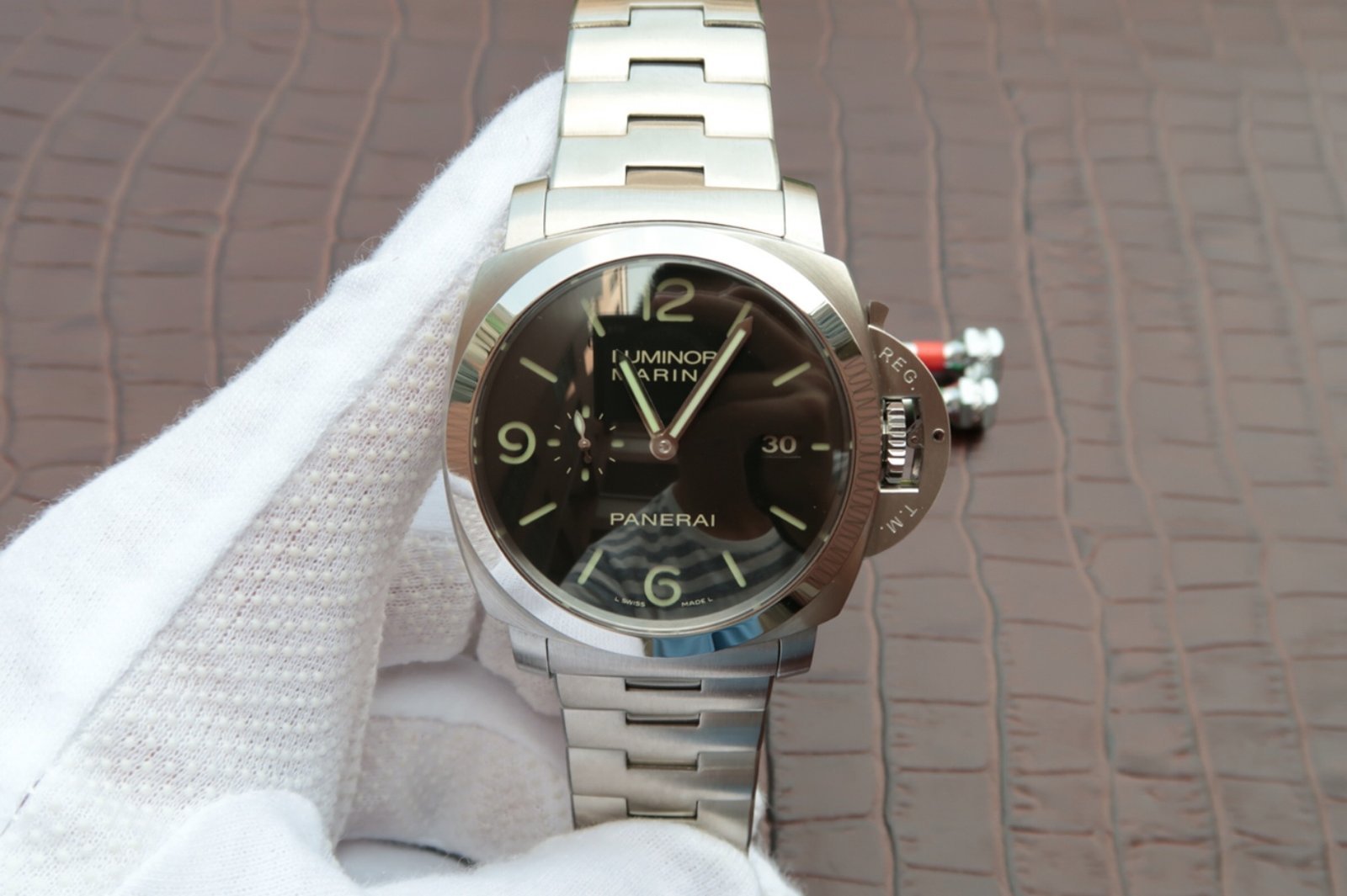 4d39d6_18ba170a33094f6d9b370f93b50e2887mv2.jpg Panerai Luminor PAM0328-1:1 Superclone - Image 1