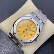 Audemars Piguet Royal Jumbo Oak Extra Thin 1:1 Superclone - Image 3