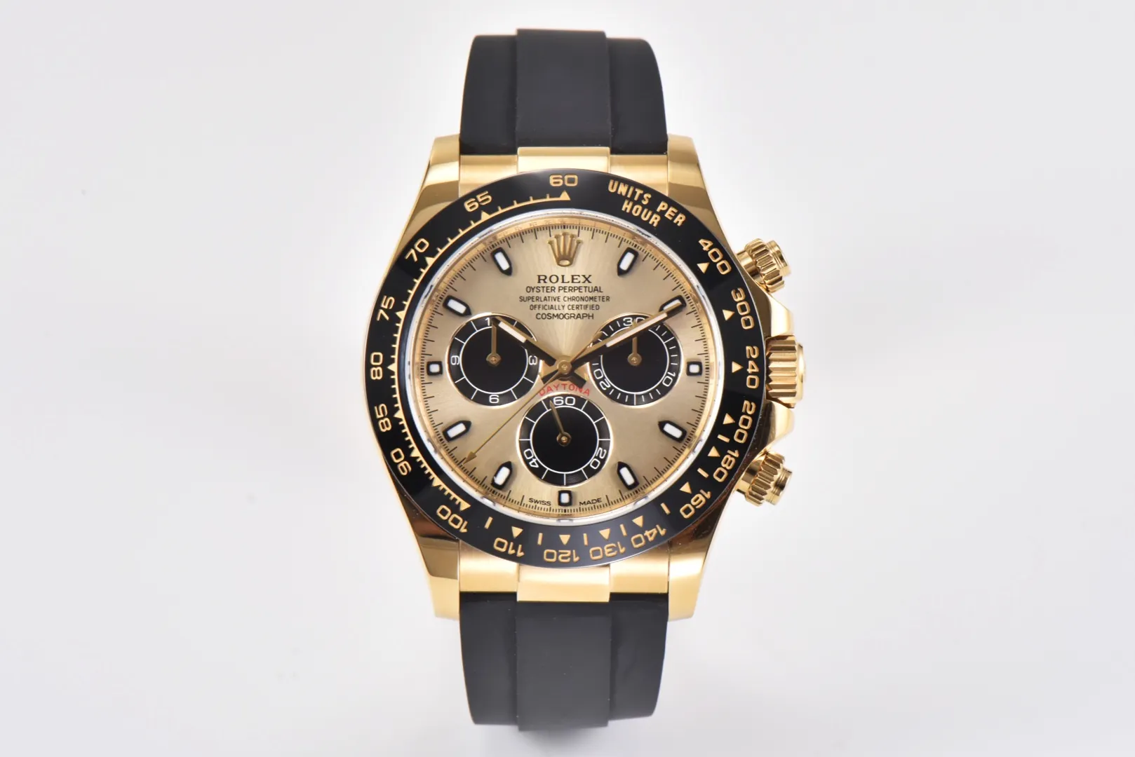 src_0-206.webp Rolex Daytona 116518 – Gold with Rubber Strap - Image 1