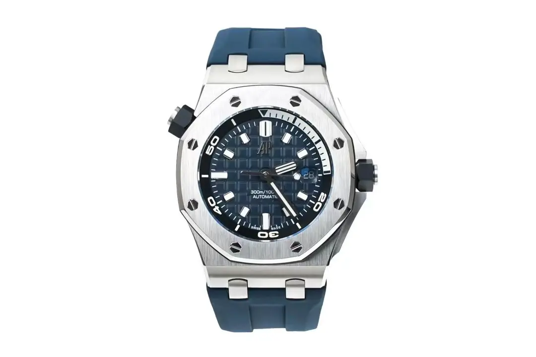 src_0-396.webp Audemars Piguet Royal Oak Offshore 15720 Blue Rubber - Image 1