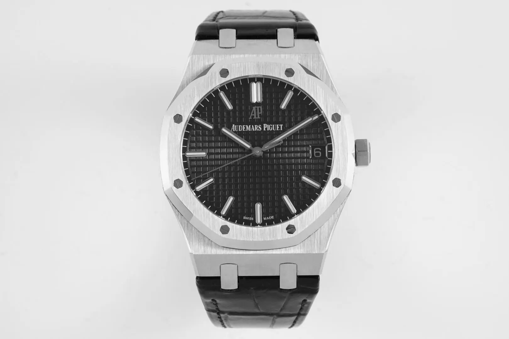 src_0-413.webp Audemars Piguet Royal Oak 15500 Black Leather - Image 1