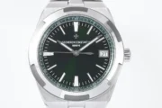 Vacheron Constantin Overseas 4500V Series – 41mm Stainless Steel Watch with Green Dial and Steel Bracelet - Image 2
