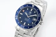 TAG Heuer – Blue Dial, Stainless Steel, Automatic Movement, Waterproof 100m - Image 3