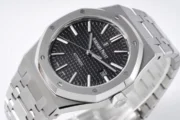 Audemars Piguet Royal Oak 15400 Black Automatic - Image 4