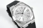 Vacheron Constantin Overseas – Silver Dial, Black Rubber Strap, 41mm Stainless Steel Case - Image 5