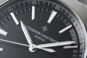 Vacheron Constantin Overseas – Black Dial, Stainless Steel Case, Rubber Strap with Interchangeable System - Image 6