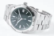 Vacheron Constantin Overseas 4500V Series – 41mm Stainless Steel Watch with Green Dial and Steel Bracelet - Image 6